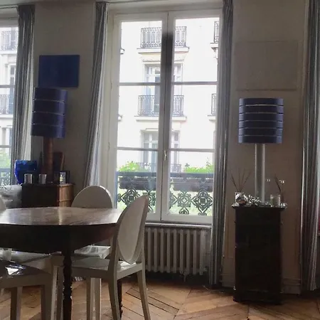 Le Marais - 55sqm 1-bedroom Apt. With Large Bright Living Paris